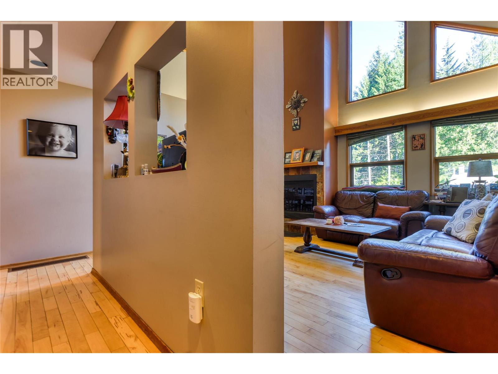 1005 Earl Street, Rossland, British Columbia V0G 1Y0 - Photo 15 - 10404892
