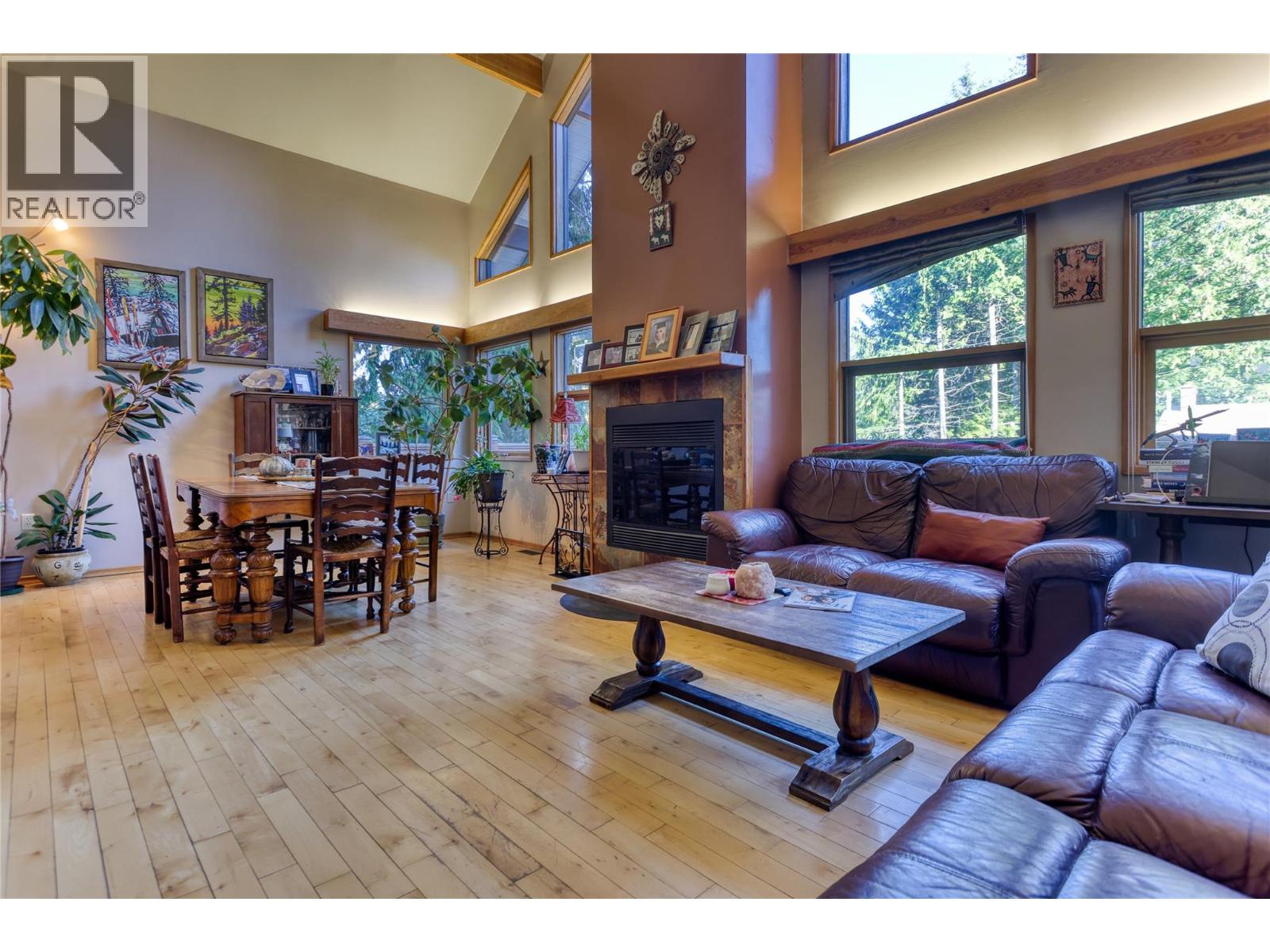 1005 Earl Street, Rossland, British Columbia V0G 1Y0 - Photo 9 - 10404892