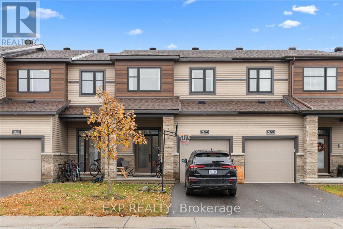 925 Athenry Court, Ottawa, Ontario  K2J 7C9 - Photo 2 - X14132294