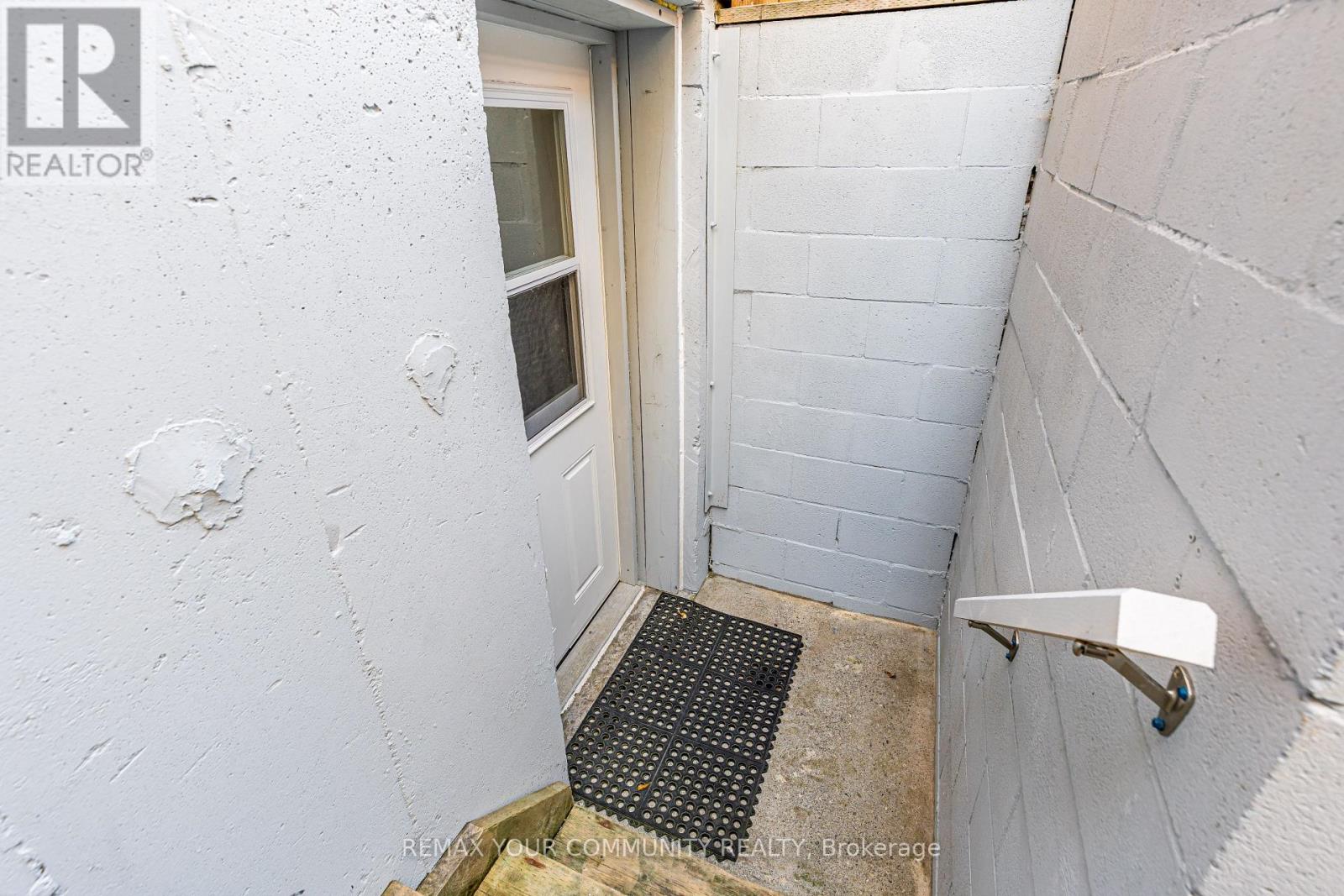 2231 Wildwood Crescent, Pickering, Ontario  L1X 2R6 - Photo 39 - E14129010