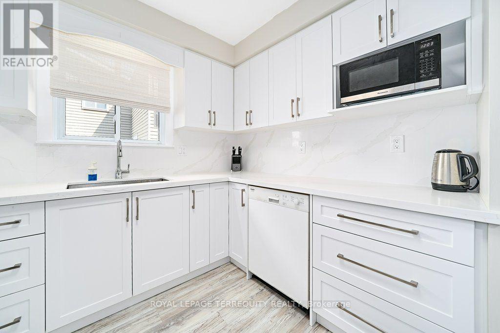 872 Finley Avenue, Ajax, Ontario  L1S 3R9 - Photo 17 - E14132504