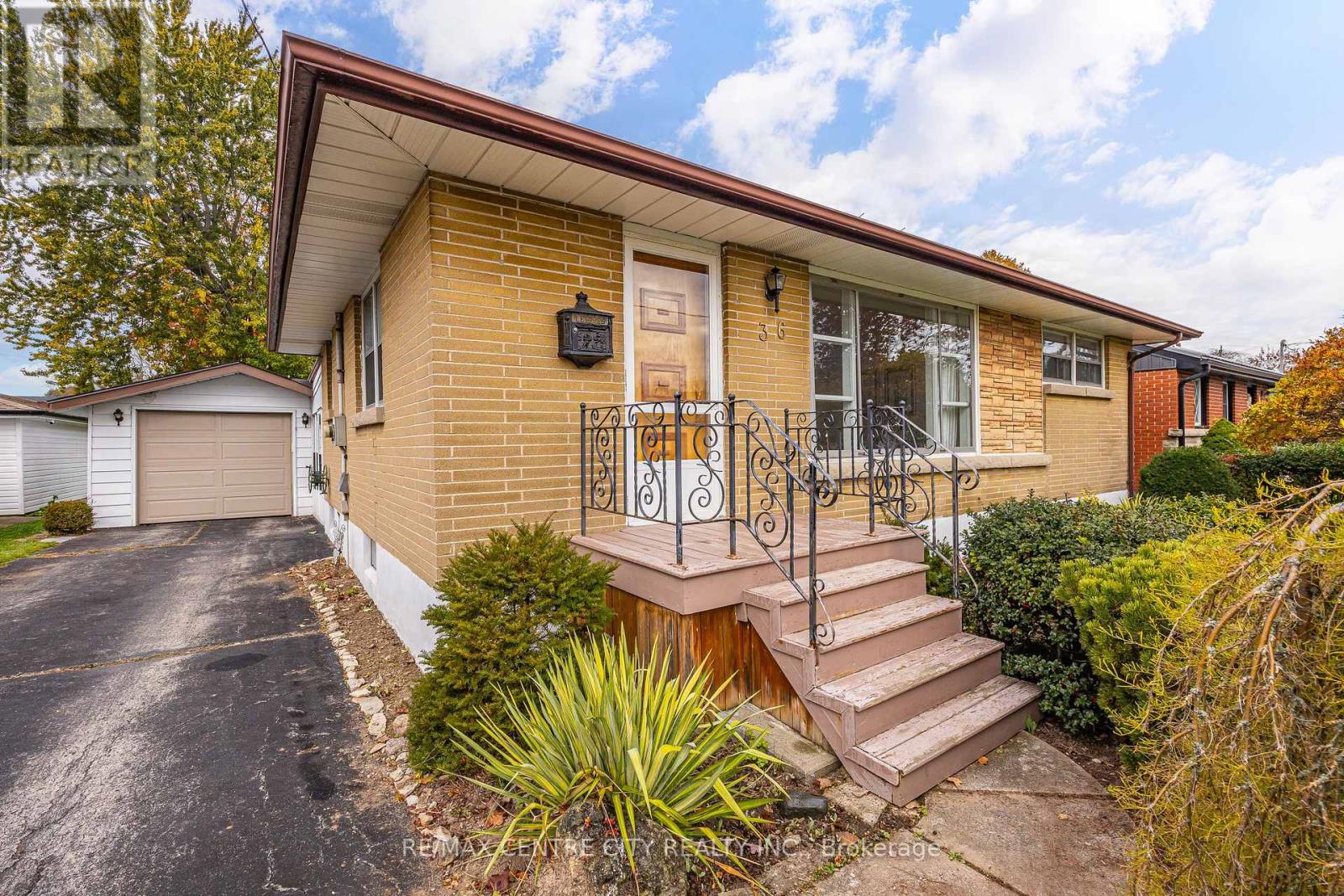 36 Coyne Street, St. Thomas, Ontario  N5R 4K8 - Photo 5 - X14132532