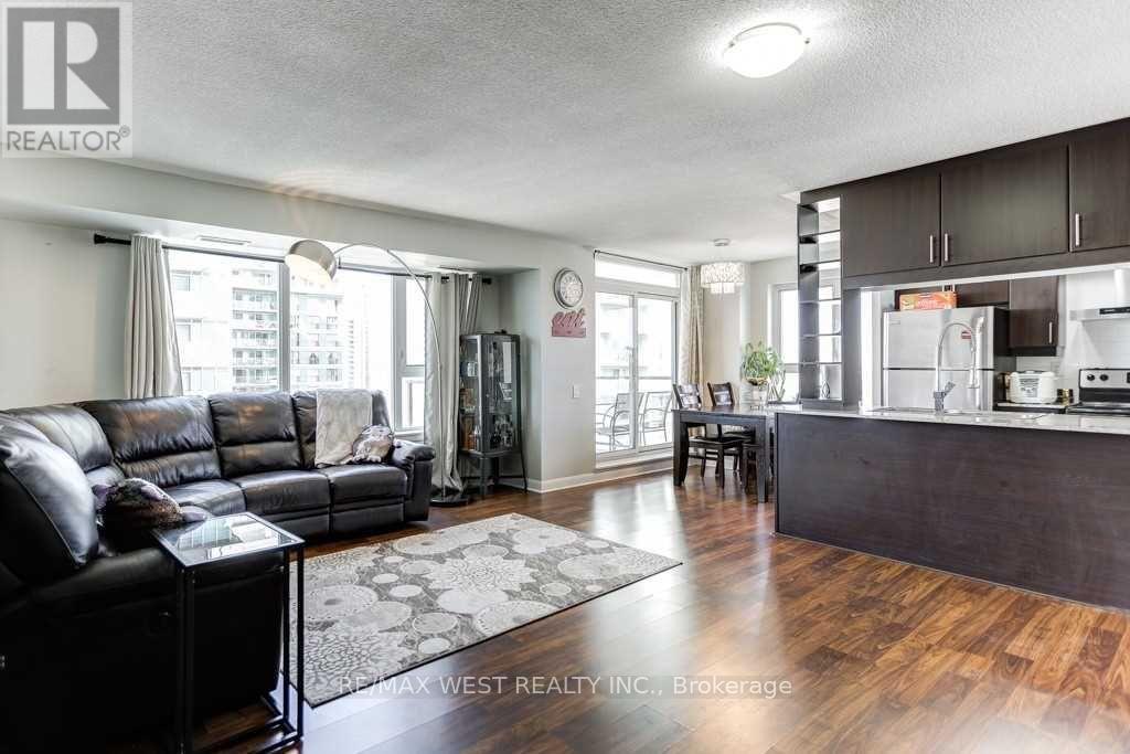 2910 - 25 Town Centre Court, Toronto, Ontario  M1P 0B4 - Photo 3 - E13738210