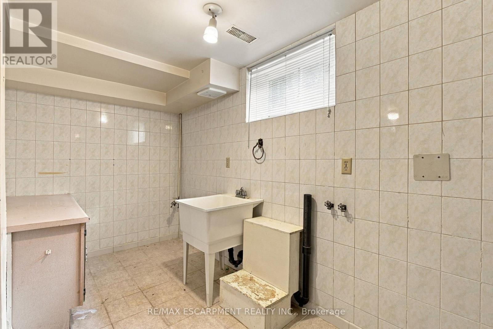 15 Flora Drive, Hamilton, Ontario  L8G 3Y9 - Photo 28 - X14132302