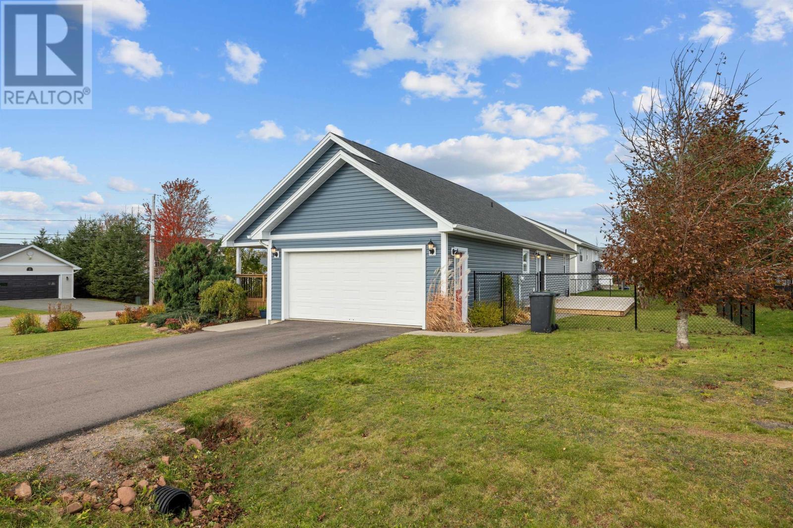 47 Westway Drive, Charlottetown, Prince Edward Island  C1E 2K2 - Photo 3 - 202627017