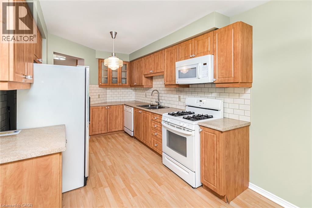 1384 Blackburn Drive, Oakville, Ontario L5M 2W5 - Photo 15 - 40874403