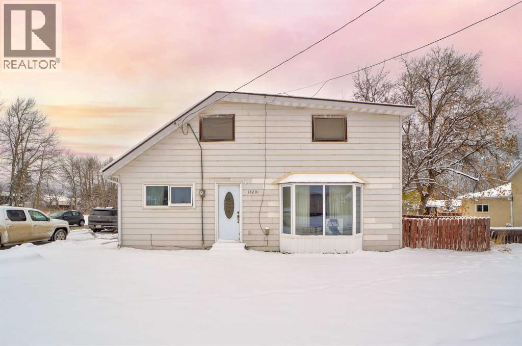 13201 17 Avenue, blairmore, Alberta