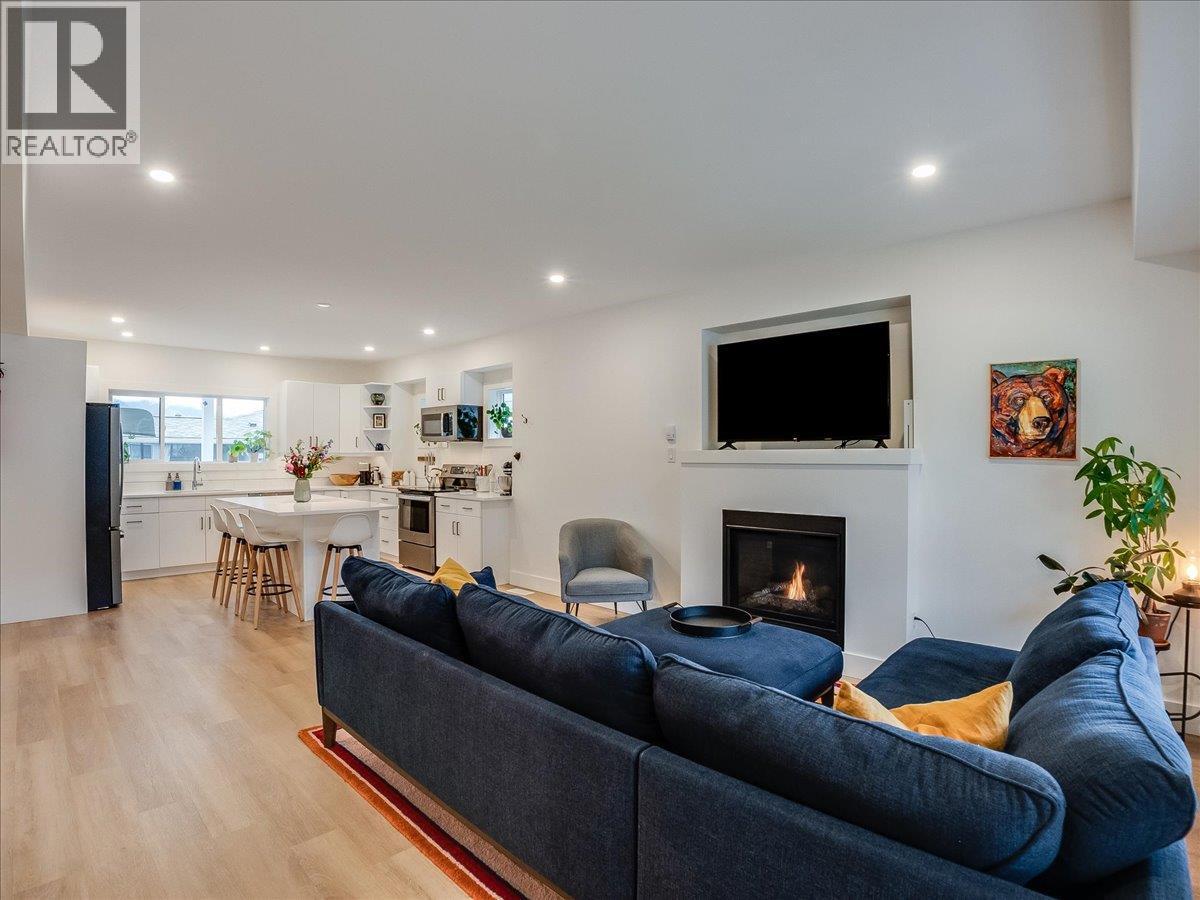 710 Innes W Street, Nelson, British Columbia  V1L 0C4 - Photo 7 - 10404502