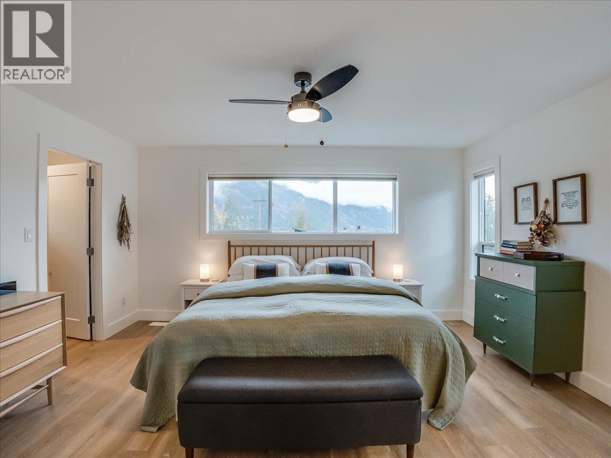 710 Innes W Street, Nelson, British Columbia  V1L 0C4 - Photo 18 - 10404502