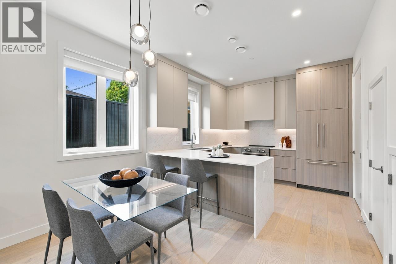 2 3183 Graveley Street, Vancouver, British Columbia  V5K 3K7 - Photo 11 - R3179855