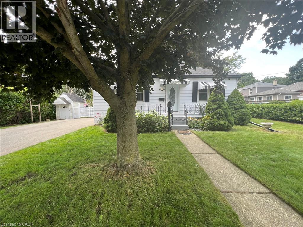 8 Mcdonald Avenue, Cambridge, Ontario  N1R 4H5 - Photo 2 - 40874194