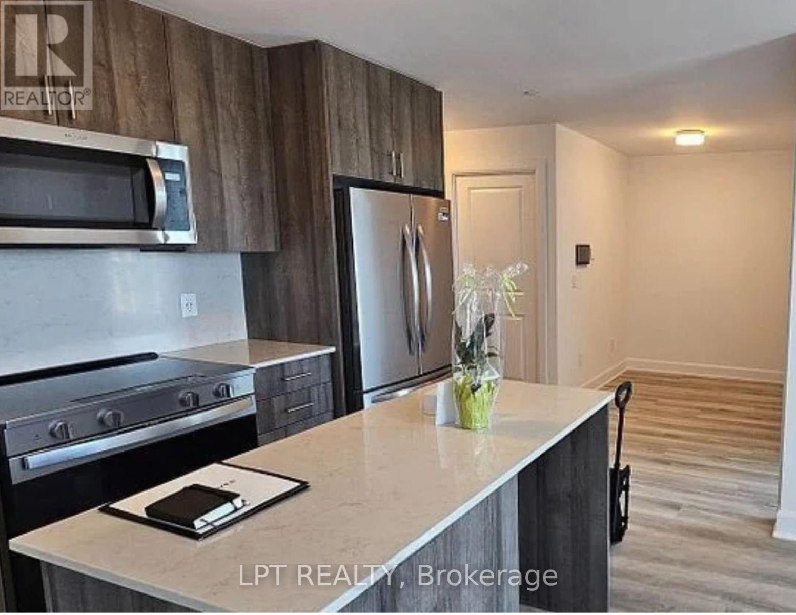 803 - 3240 William Coltson Avenue, Oakville, Ontario  L6H 8C8 - Photo 3 - W14132584