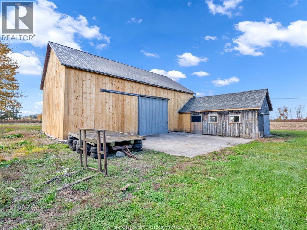 1598 Gore, Harrow, Ontario  N0R 1G0 - Photo 9 - 26020017