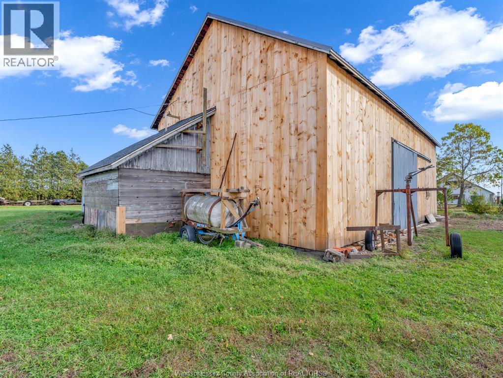 1598 Gore, Harrow, Ontario  N0R 1G0 - Photo 7 - 26020017