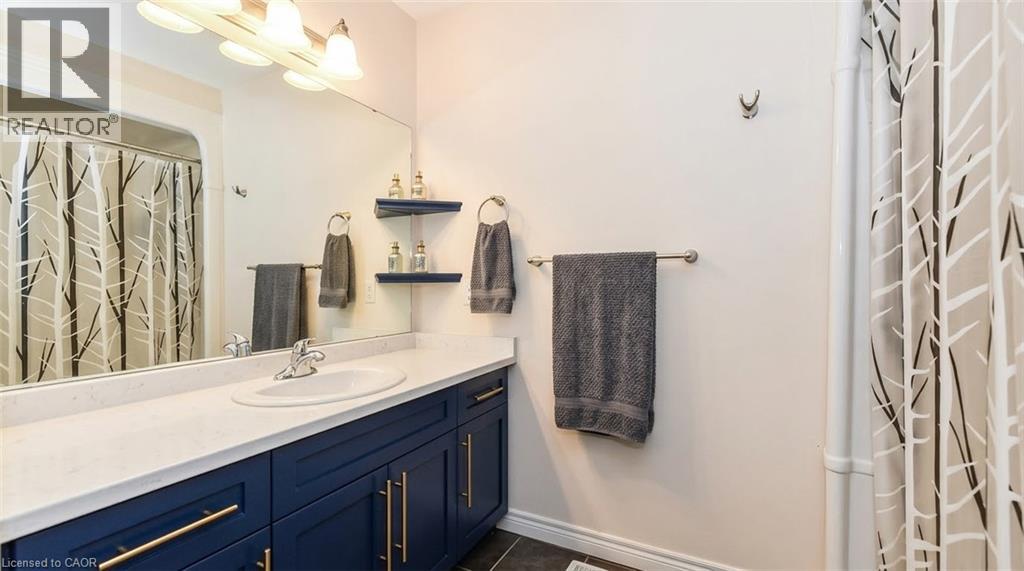 19 Robert Peel Road, Kitchener, Ontario  N2H 0B3 - Photo 13 - 40871361
