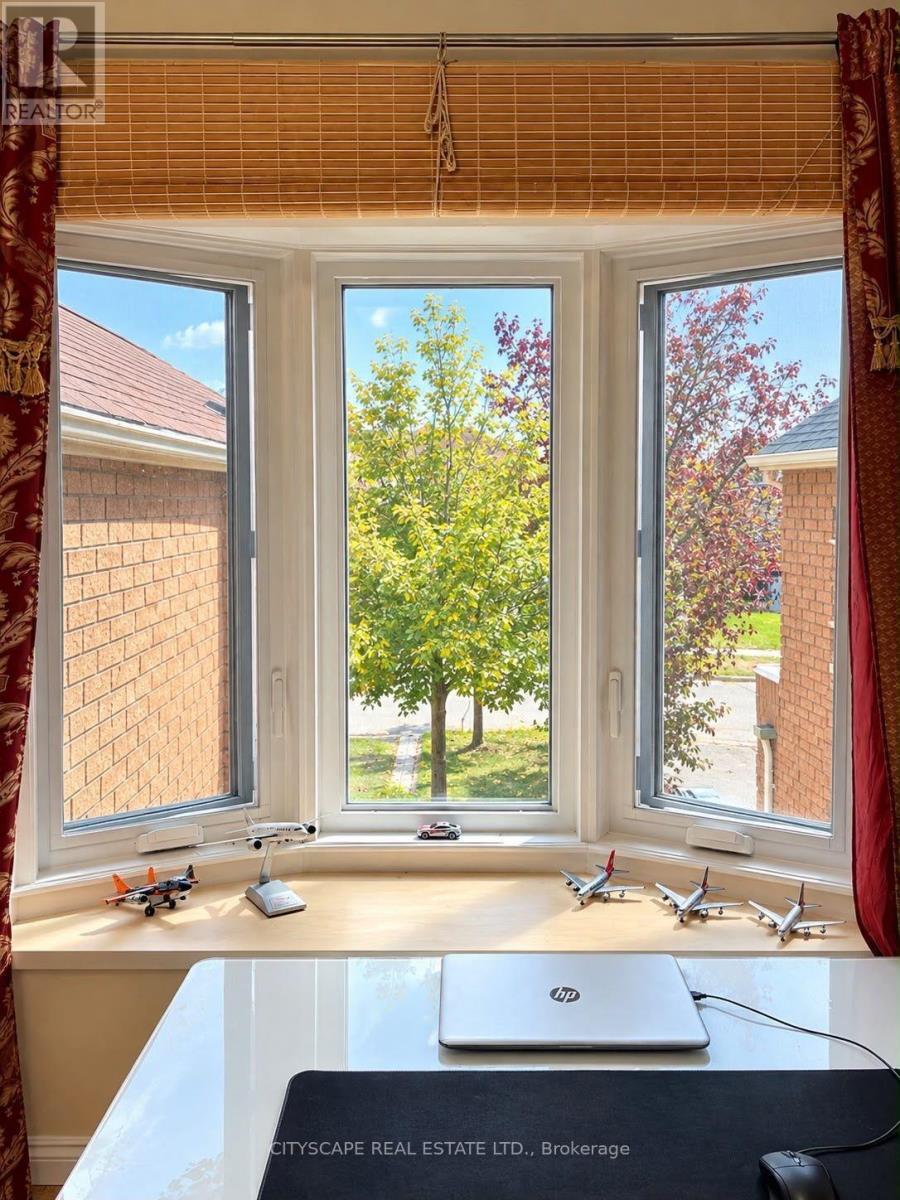 5034 Moulin Rouge Crescent, Mississauga, Ontario L5V 1R6 - Photo 17 - W14132802