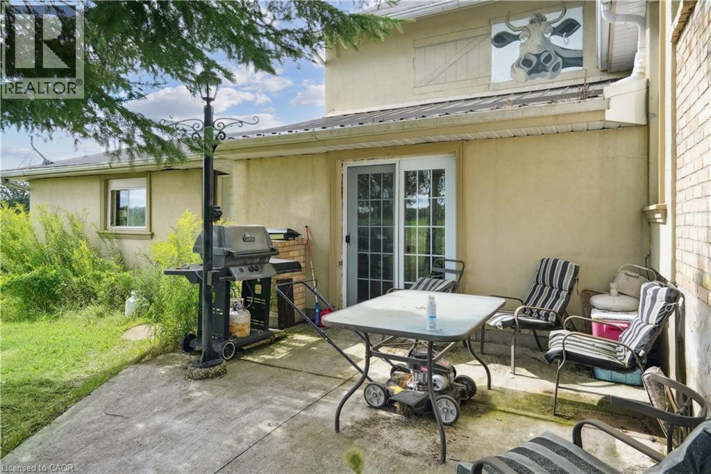 8033 Sideroad 10, Guelph, Ontario  N1H 6J1 - Photo 15 - 40875274