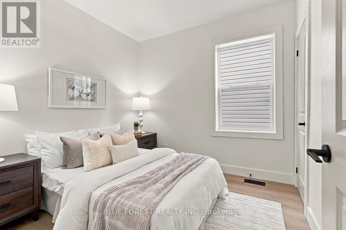25 Euclid Avenue, London South, Ontario  N6C 1C2 - Photo 16 - X14132956