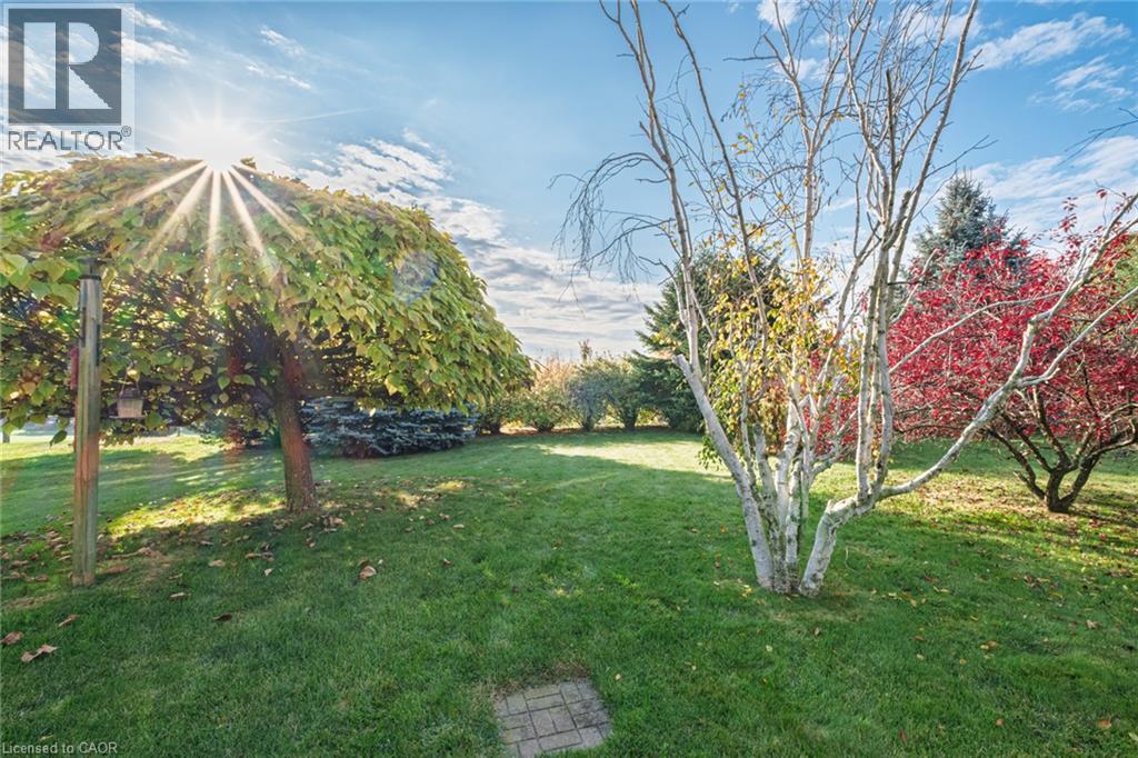 10 Taylor Road, St. George, Ontario  N0E 1N0 - Photo 39 - 40875037