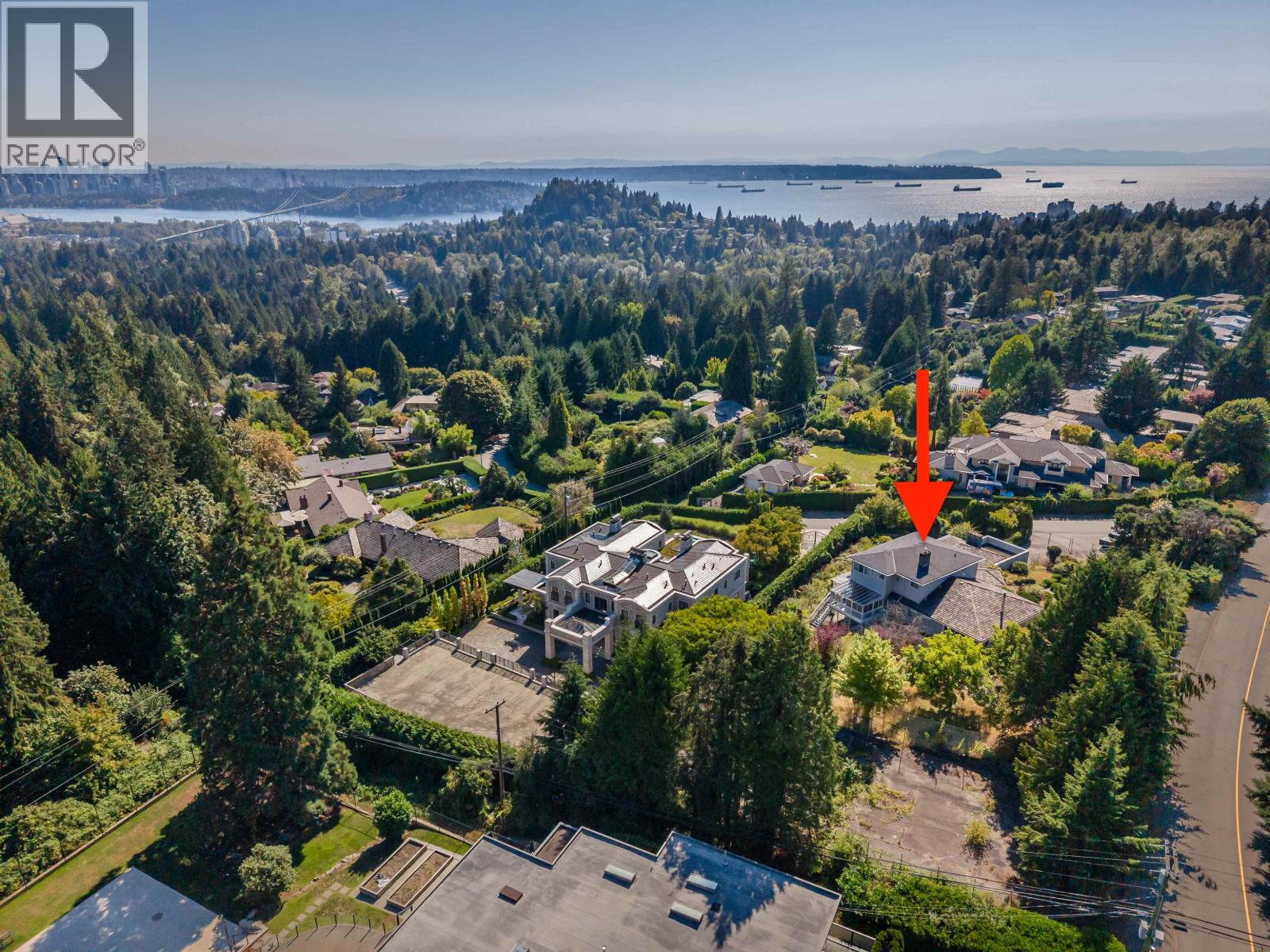 650 SOUTHBOROUGH DRIVE, West Vancouver, British Columbia