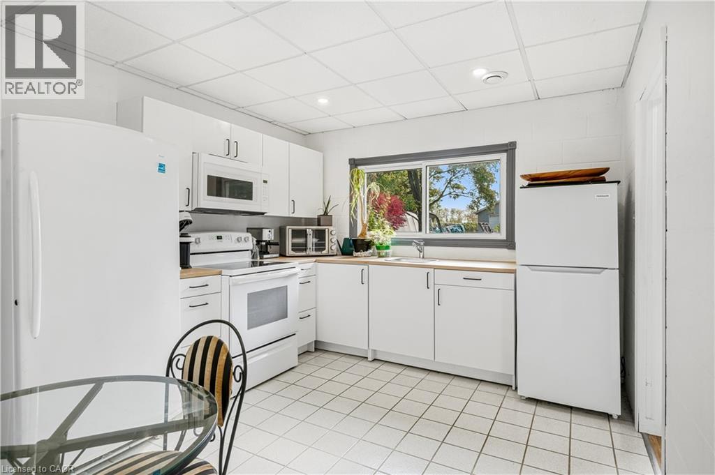 985 East West Line, Niagara-On-The-Lake, Ontario  L0S 1J0 - Photo 21 - 40873162