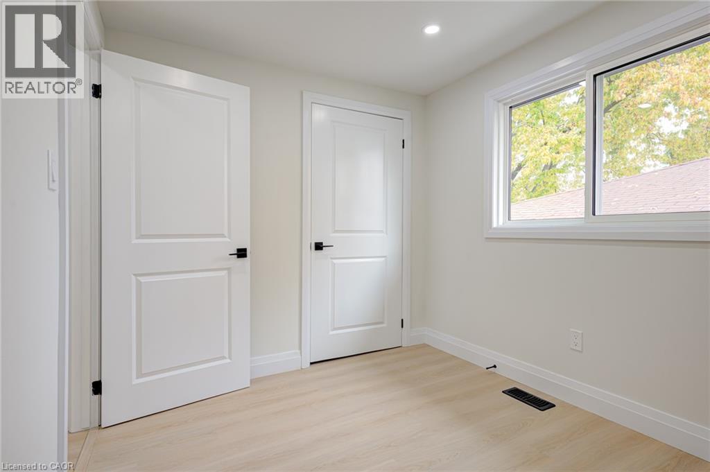6 Hillside Drive, Kitchener, Ontario  N2E 1R2 - Photo 25 - 40874396