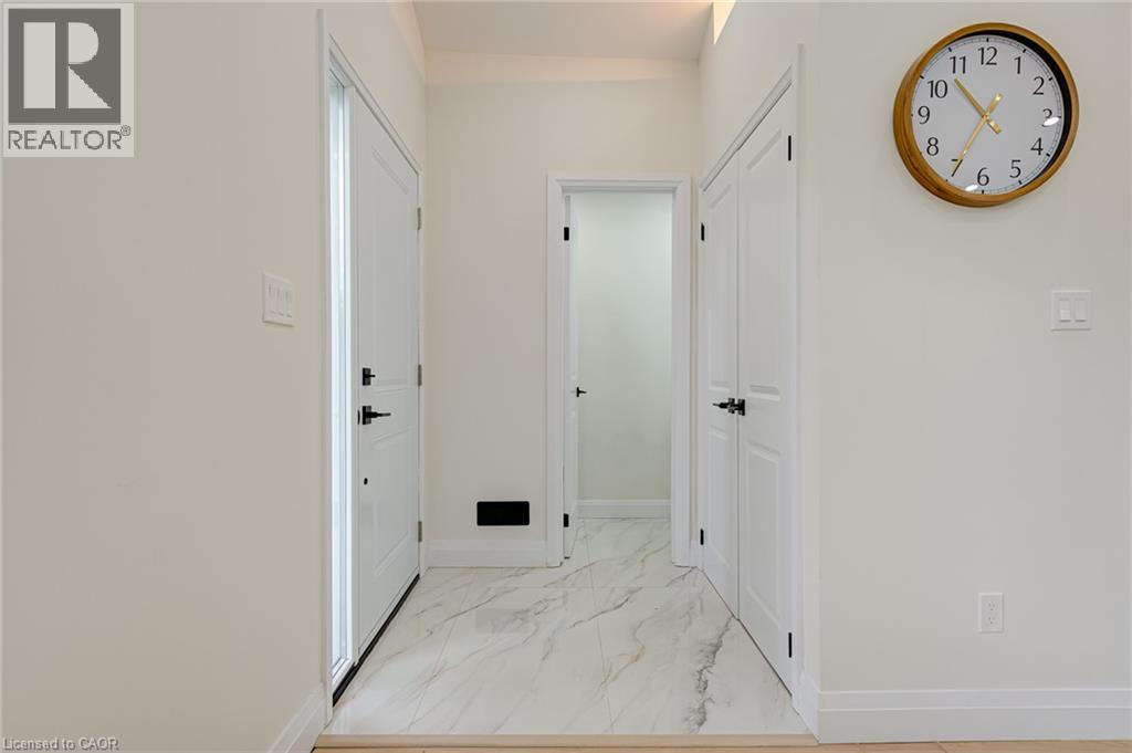 6 Hillside Drive, Kitchener, Ontario  N2E 1R2 - Photo 8 - 40875246