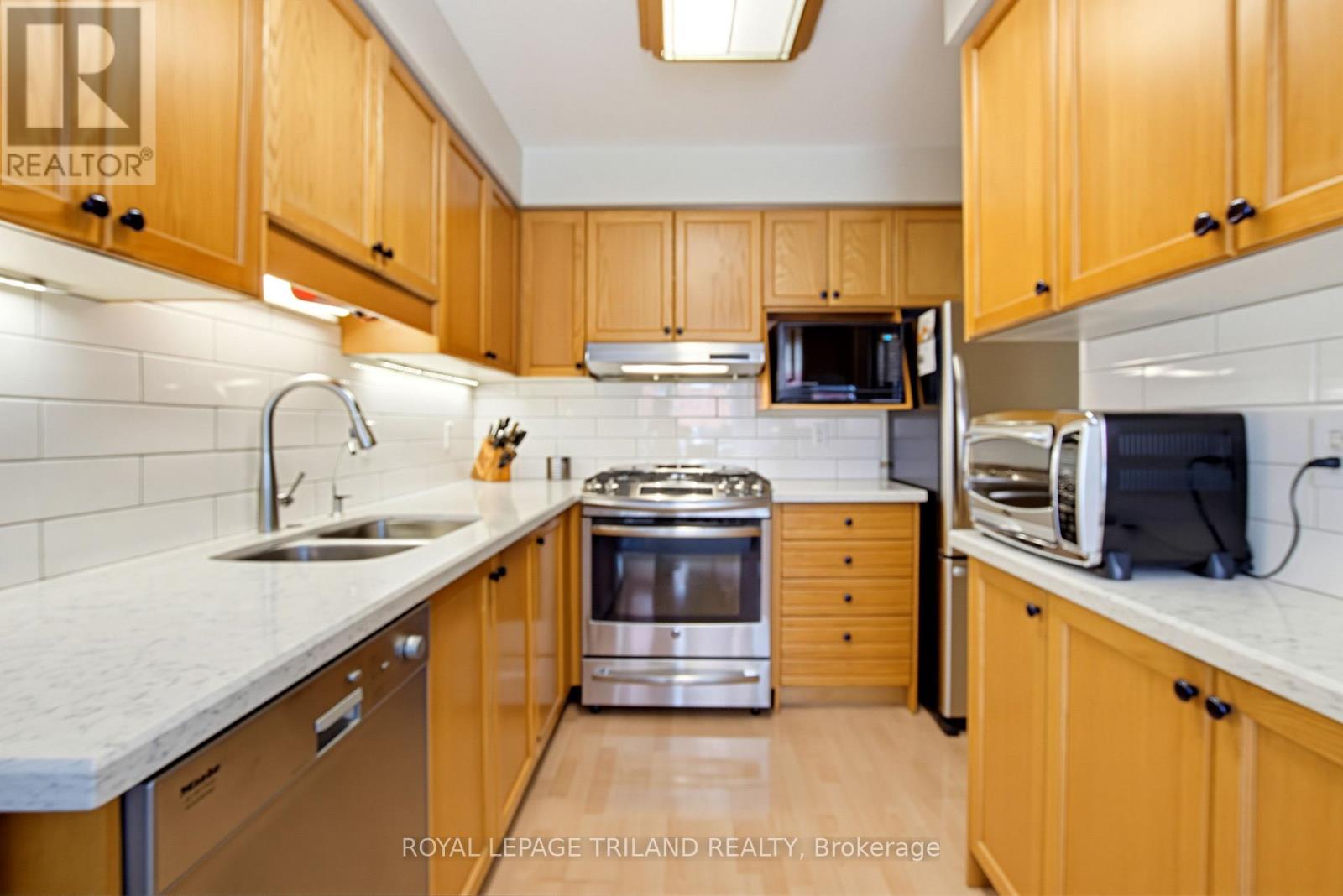 35 - 10 Rossmore Court, London South, Ontario  N6C 6A3 - Photo 13 - X14133342