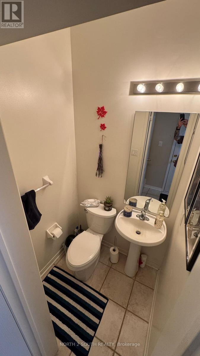 80 Burgon Place, Aurora, Ontario  L4G 7Y2 - Photo 5 - N14099866