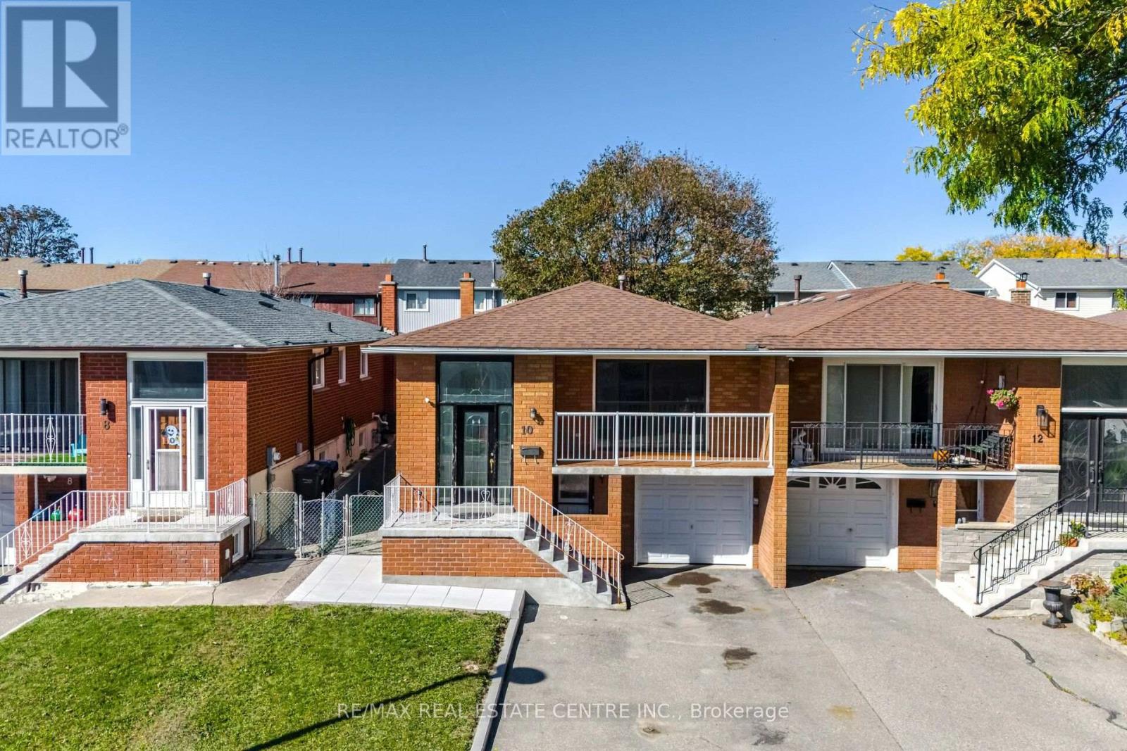 10 MAJOR OAKS DRIVE, Brampton, Ontario