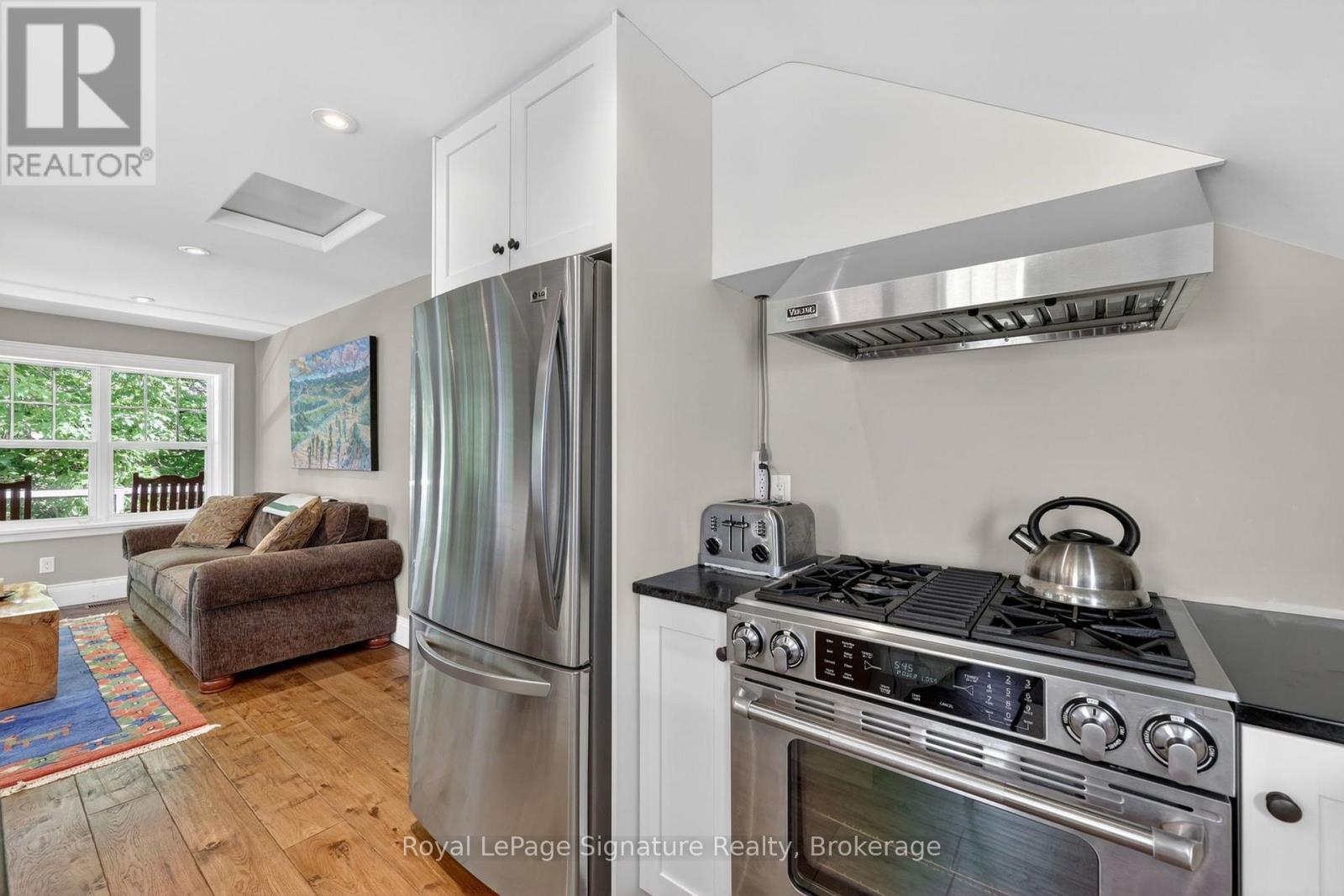 21 Bruce Street N, Blue Mountains, Ontario N0H 2P0 - Photo 7 - X14133370