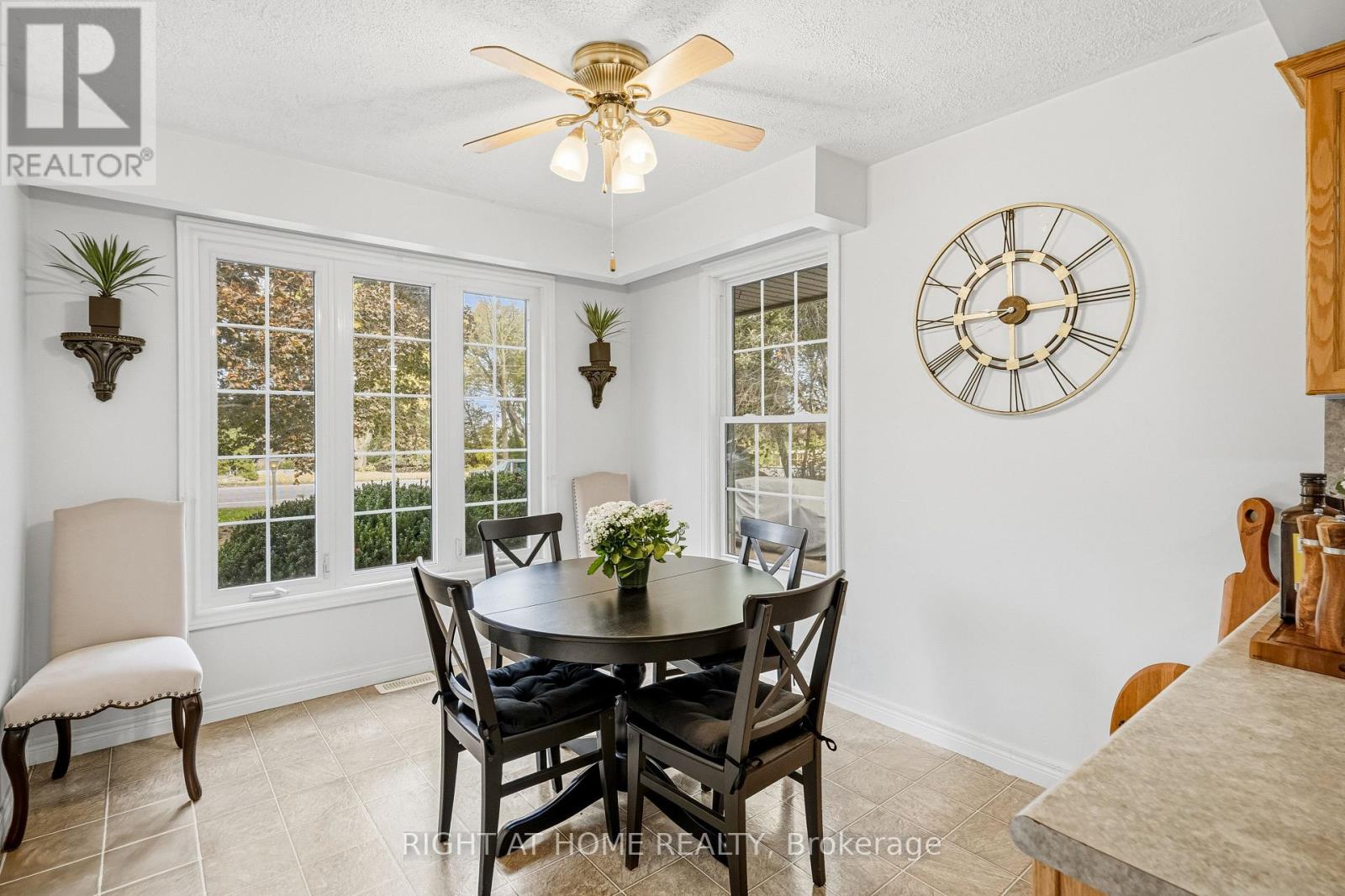 985 East West Line, Niagara-On-The-Lake, Ontario  L0S 1J0 - Photo 10 - X14133352