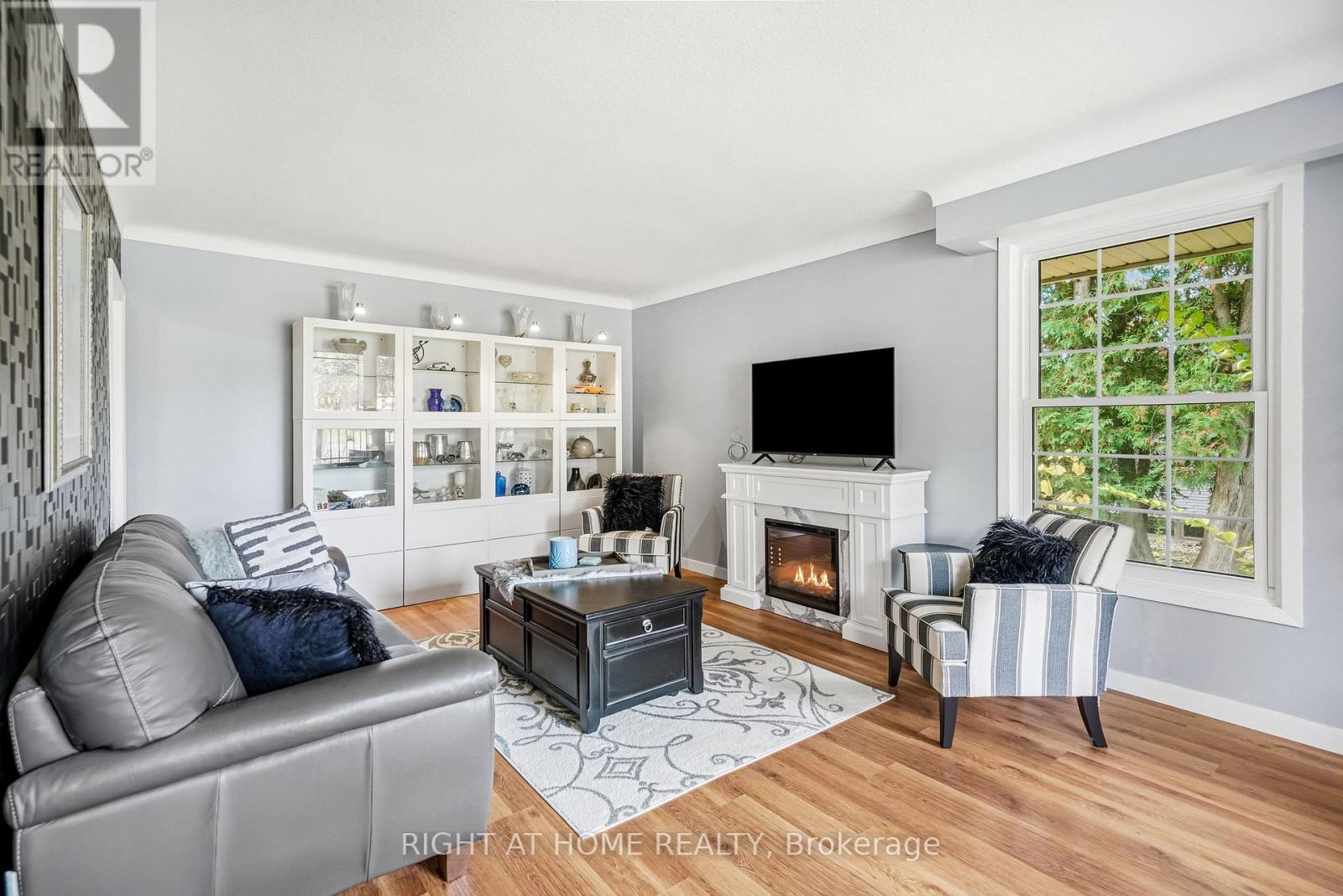 985 East West Line, Niagara-On-The-Lake, Ontario  L0S 1J0 - Photo 7 - X14133352