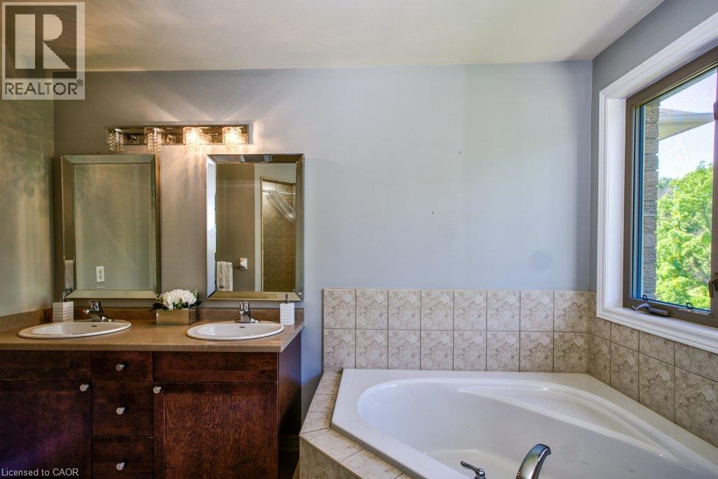 104 Diiorio Circle, Ancaster, Ontario  L9K 1T2 - Photo 21 - 40868915