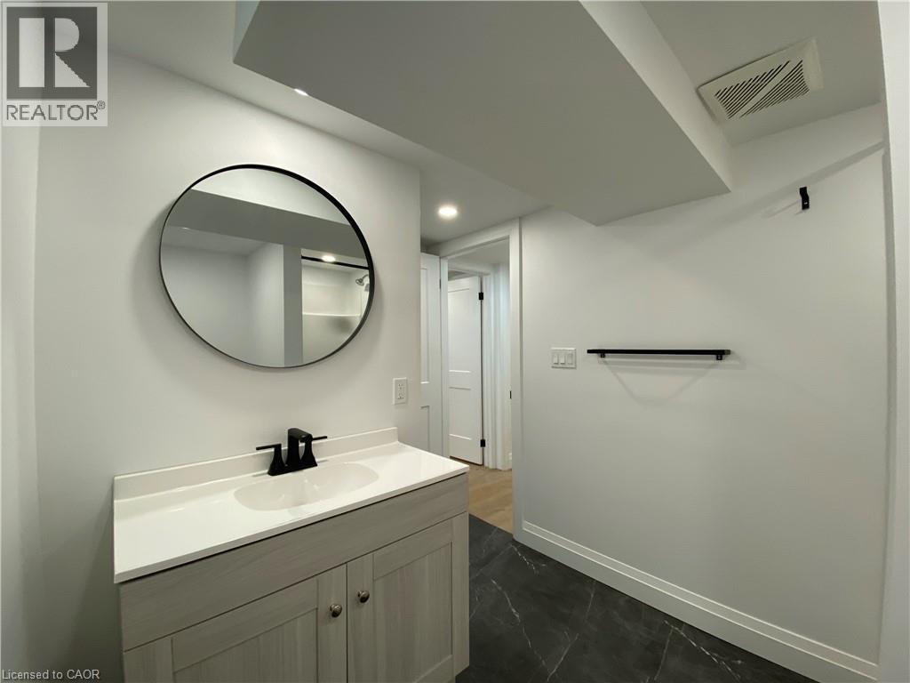 24 Sandalwood Avenue Unit# Lower, Hamilton, Ontario  L8T 2E3 - Photo 15 - 40875248