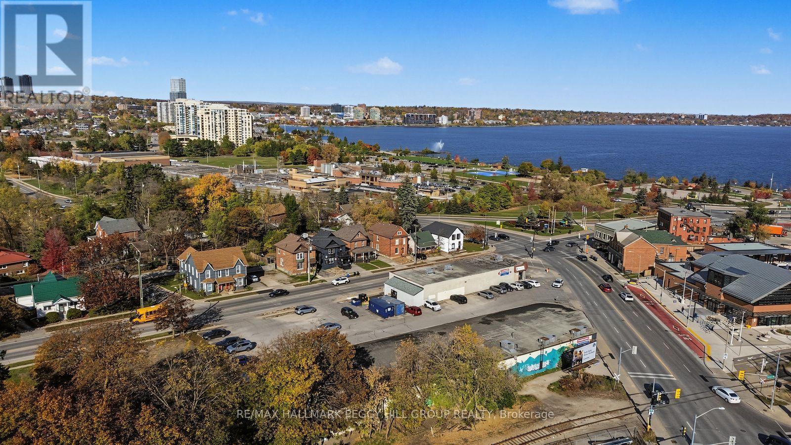 11 Essa Road, Barrie, Ontario  L4N 3K4 - Photo 7 - S14133896