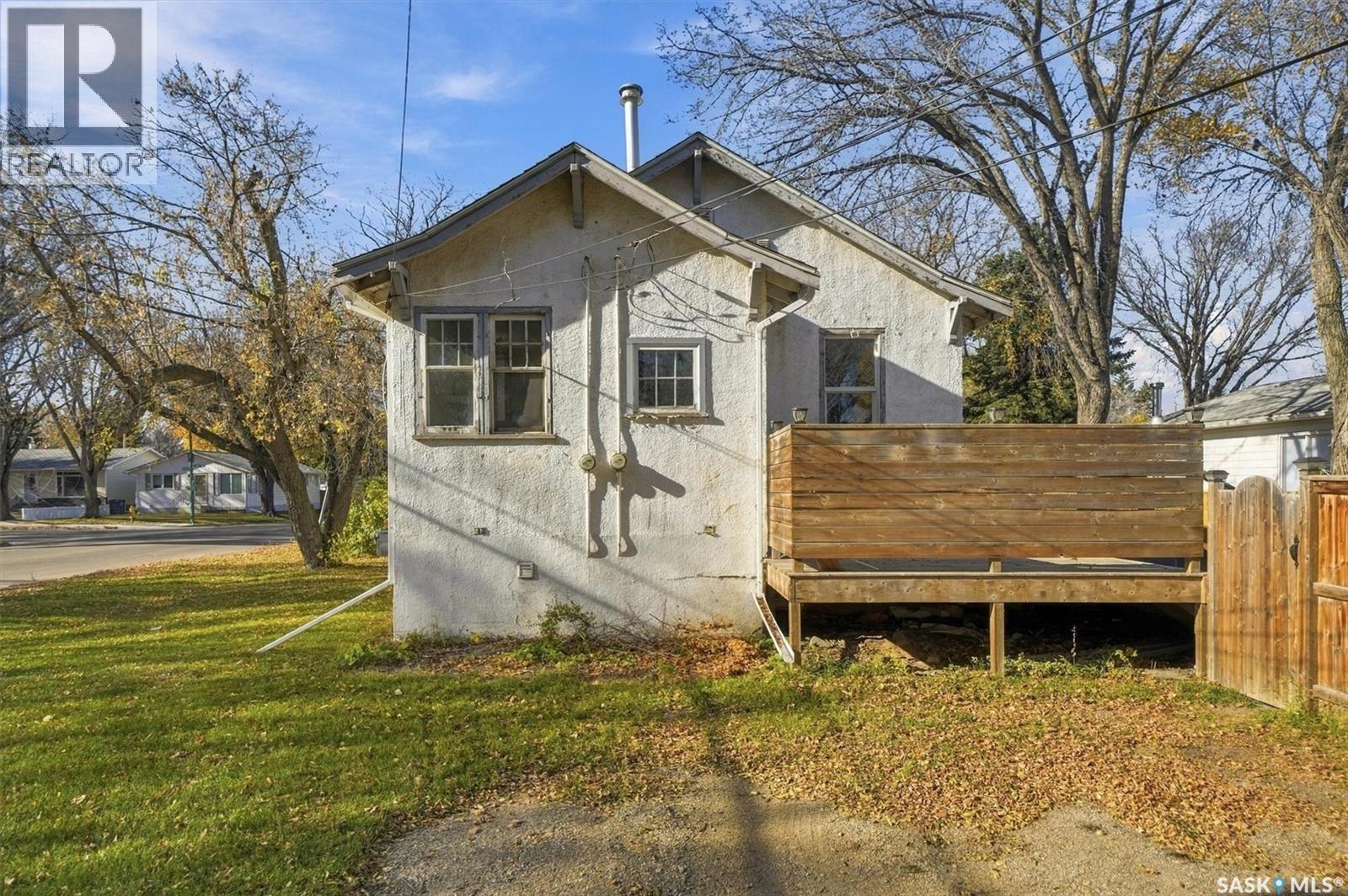 1702 E Avenue N, Saskatoon, Saskatchewan  S7L 1V4 - Photo 49 - SK052322
