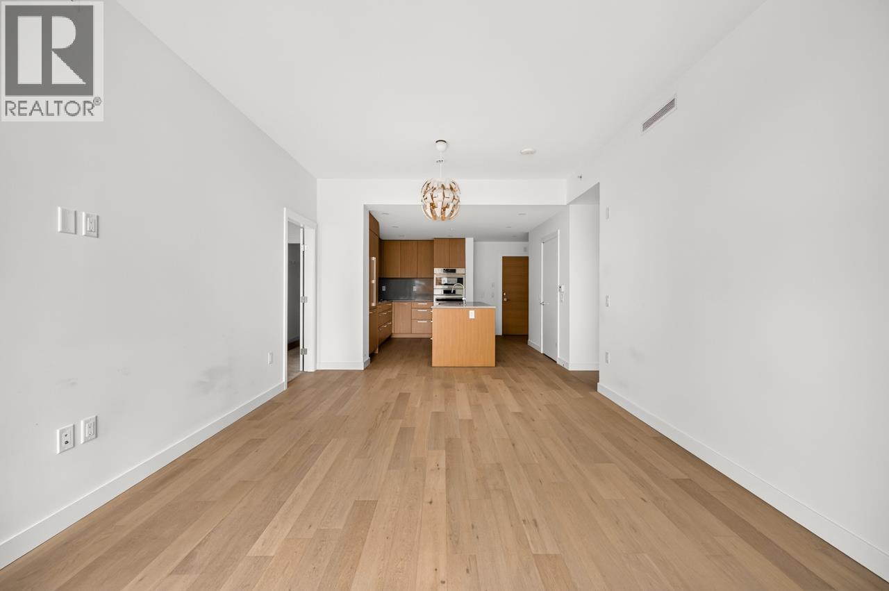 307 4988 CAMBIE STREET
