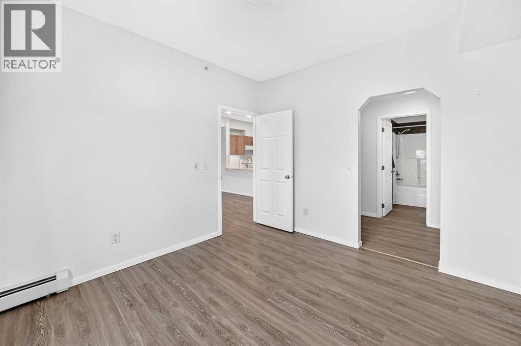 9307, 70 Panamount Drive NW