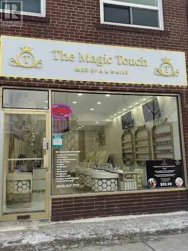325 LAKESHORE ROAD E, Mississauga, Ontario